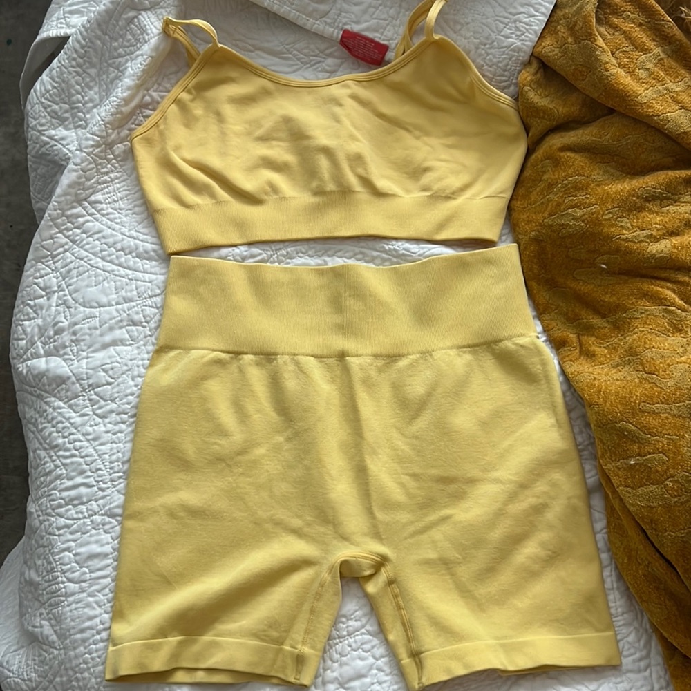 yellow workout set